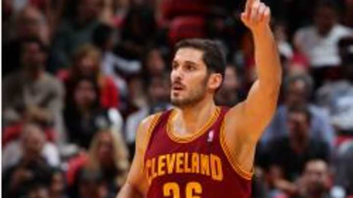 Report: Cavaliers forward Omri Casspi requests trade
