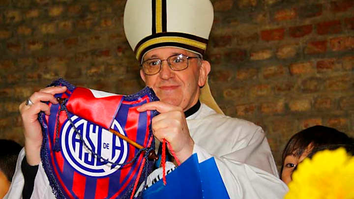 Alfredo Di Stefano may have played with new pope Francis