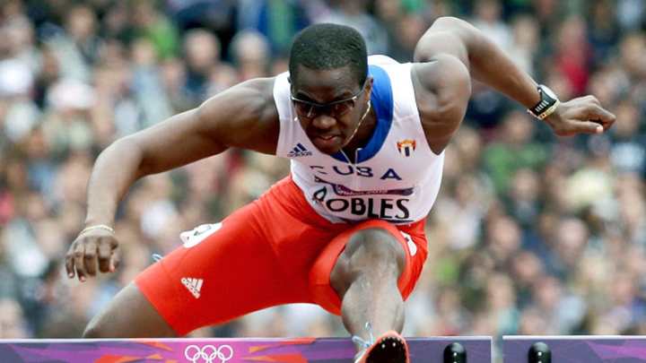 Coach: Hurdler Robles to sit out 2013 in protest