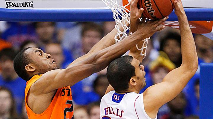 Kansas stunned at home, Syracuse falls again, more hoops Kansas stunned at home, Syracuse falls again, more hoops