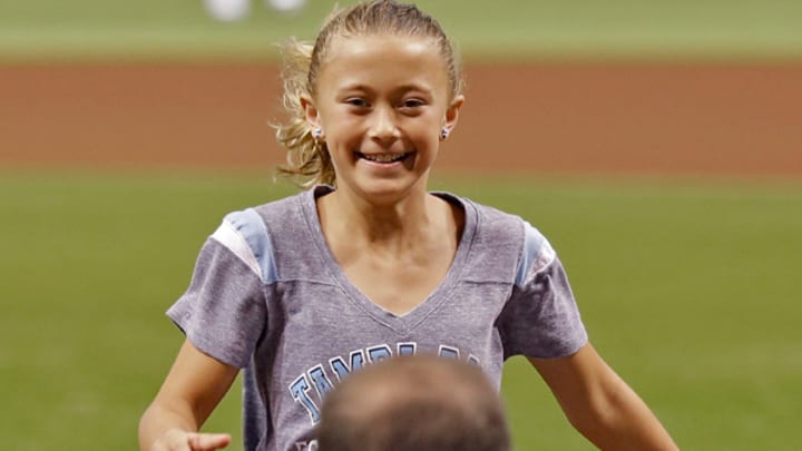 Rays' first-pitch father-daughter reunion goes viral Rays' first-pitch father-daughter reunion goes viral