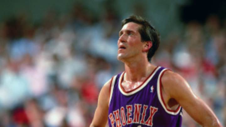 Suns make it official, name Jeff Hornacek new head coach