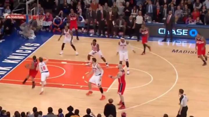 Video: Wizards' Bradley Beal hits wide-open game-winning lay up vs. Knicks