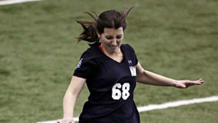 Injury ends female kicker's NFL tryout quickly