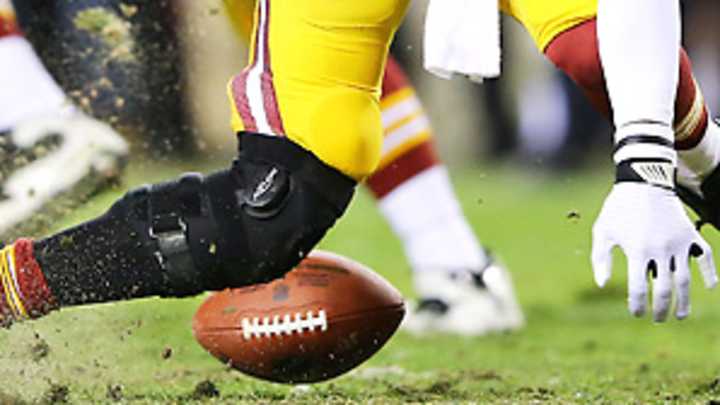 Redskins play with fire with RGIII's knee and get burned; more Snaps