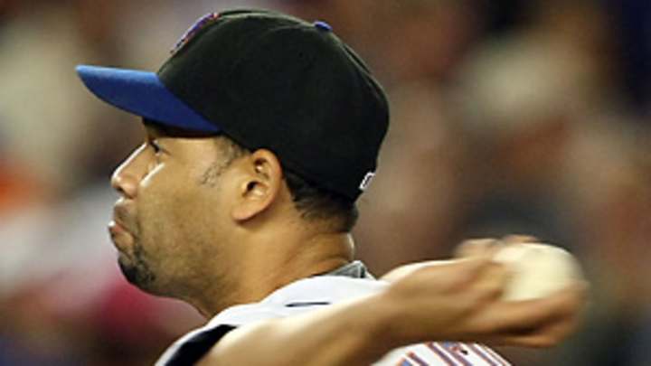 Mets bring back lefty Feliciano, settle with Ike Davis