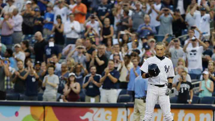Ichiro on 4,000: "I wasn't expecting so much joy and happiness"