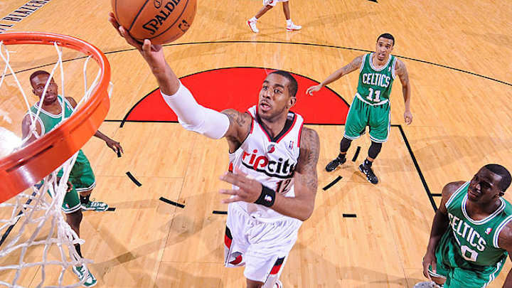 LaMarcus Aldridge finally emerging as leader in Portland