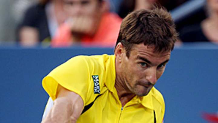 Federer 'self-destructed' in loss to Robredo at U.S. Open Federer 'self-destructed' in loss to Robredo at U.S. Open