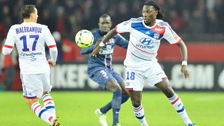 Olympique Lyon in talks to sell top scorer Gomis