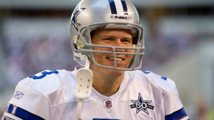 Dallas Cowboys sign Jon Kitna as 3rd string QB