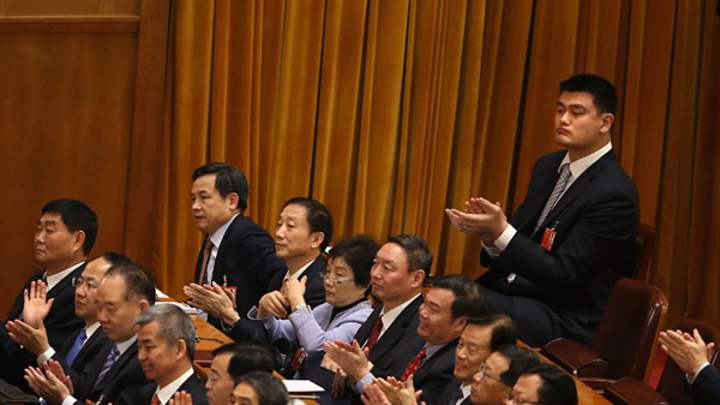 Here Are 15 Pics Of Yao Ming Trying To Stay Awake At An Important Meeting