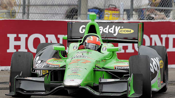 James Hinchcliffe wins IndyCar's season opener James Hinchcliffe wins IndyCar's season opener