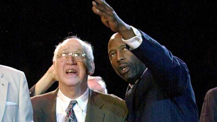 4-time NBA champion Vern Mikkelsen dies at 85