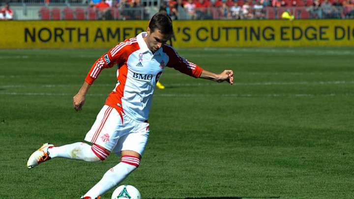 Red Bulls trade draft picks for Bobby Convey
