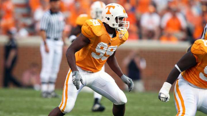 Former football players sue NCAA over concussions