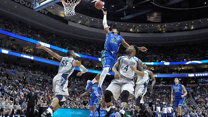 Don't blame the refs, my picks for the Sweet 16, more Hoop Thoughts Don't blame the refs, my picks for the Sweet 16, more Hoop Thoughts