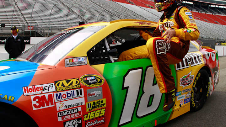 Kyle Busch takes Bristol Motor Speedway pole in record time