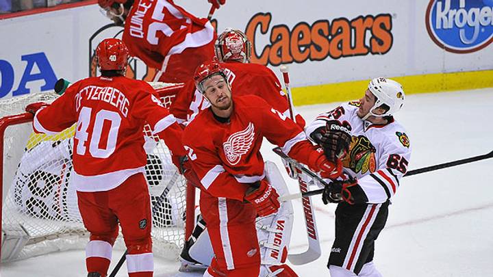 NHL playoffs: Blackhawks unravel as disciplined Red Wings win Game 3, 3-1 NHL playoffs: Blackhawks unravel as disciplined Red Wings win Game 3, 3-1