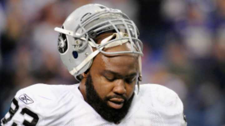 Tommy Kelly to be released by Raiders Tommy Kelly to be released by Raiders