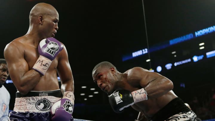 Bernard Hopkins beats Tavoris Cloud in historic title win