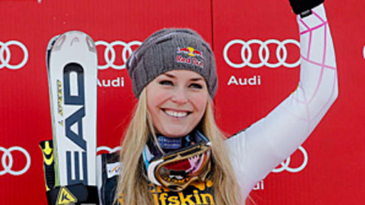 Lindsey Vonn beats Tina Maze to win World Cup giant slalom