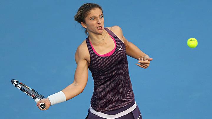 Errani, Zakopalova advance to second round of Shenzhen Open