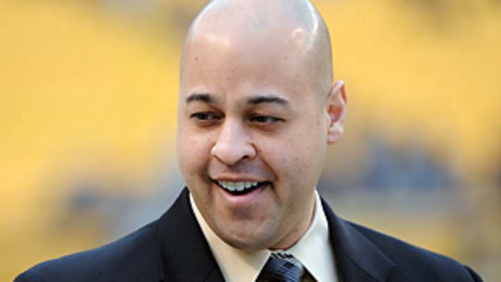 Jets' GM search to include Gaine, Khan Jets' GM search to include Gaine, Khan