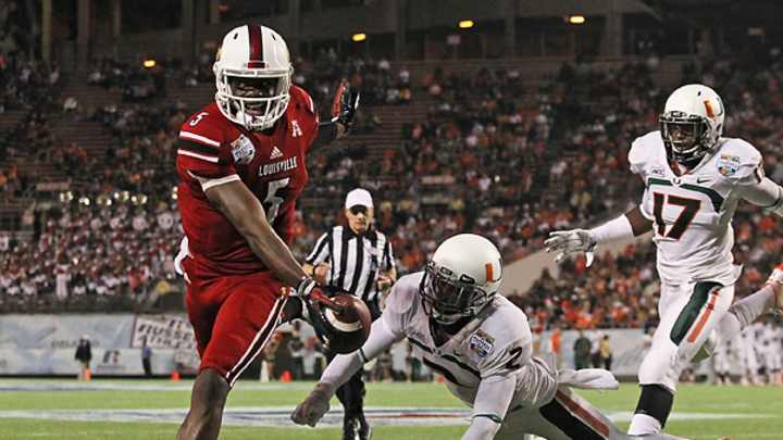 Teddy Bridgewater powers Louisville past Miami in Russell Athletic Bowl