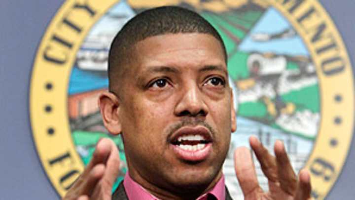 Pressure on Sacramento to speed up offer for Kings Pressure on Sacramento to speed up offer for Kings