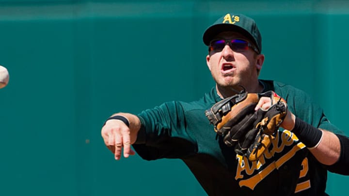 Diamondbacks avoid arbitration with Pennington