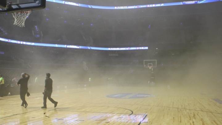 Smoke inside arena postpones Spurs-Timberwolves game in Mexico City