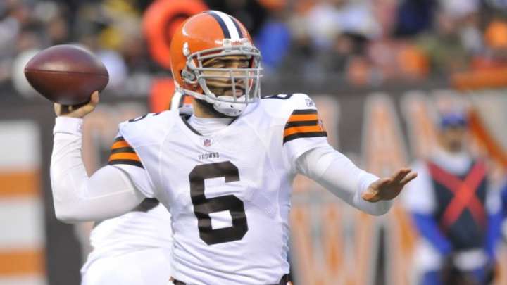 49ers sign QB Seneca Wallace