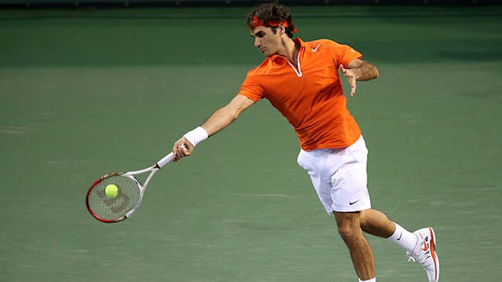 Roger Federer needs three sets to advance at Indian Wells