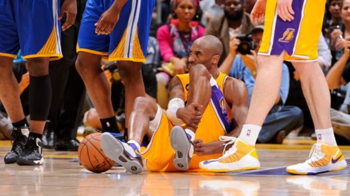 Lakers guard Kobe Bryant says he might be out until December