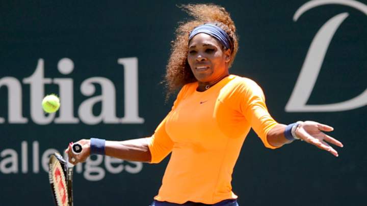 Serena Williams routs sister Venus at Family Circle Cup