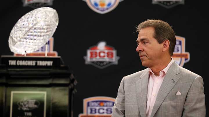 Report: College Football Playoff to feature new championship trophy