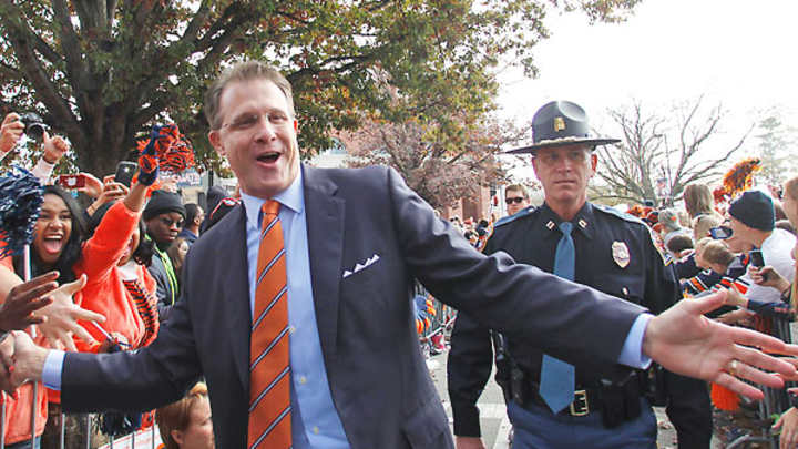 SEC West title set to earn Auburn head coach Gus Malzahn, staff raises