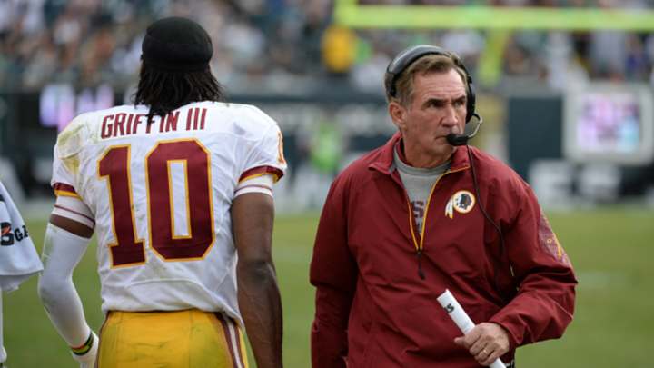 Mike Shanahan refutes report about Robert Griffin III's unhappiness in Washington