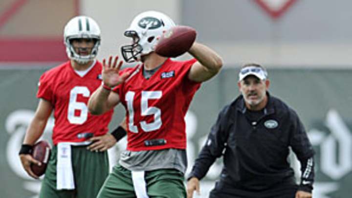 Bears hire Tucker, fill out coaching staff