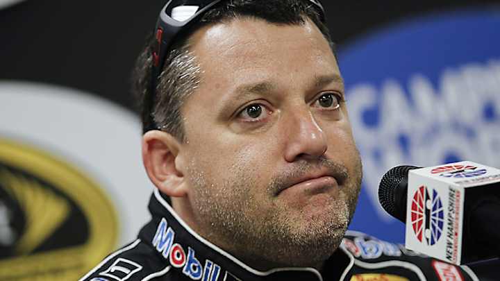 Tony Stewart released from hospital; resting at home