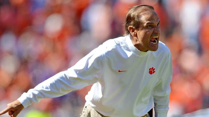 Alabama hires Steele, Stevenson for support staff