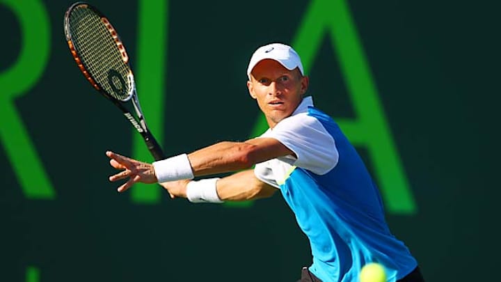 Nikolay Davydenko loses in Power Horse Cup first round