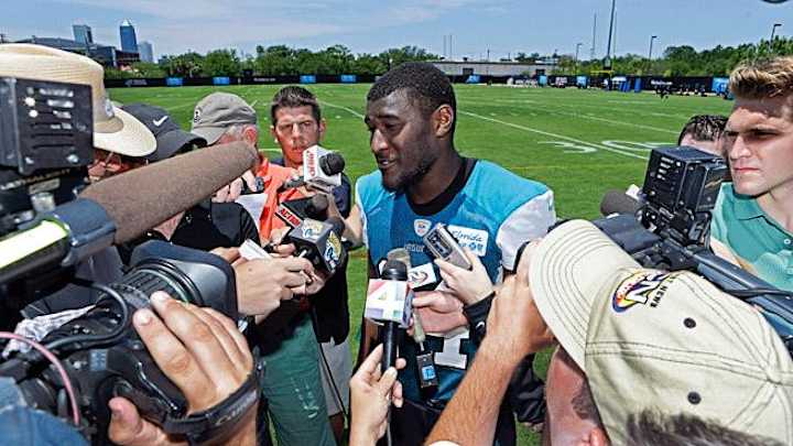 Jaguars' coach says Justin Blackmon-Jason Babin rift is no issue