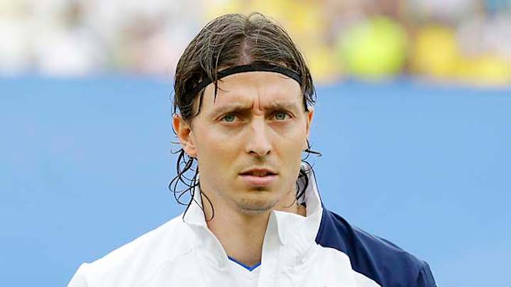 Riccardo Montolivo named AC Milan captain after just 1 season