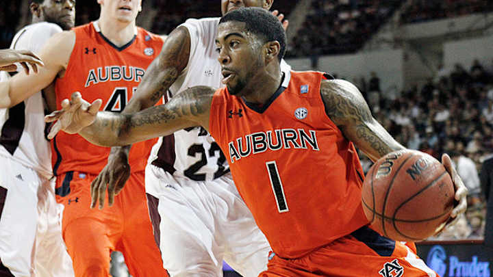 Ex-Auburn player Varez Ward indicted in point-shaving scheme