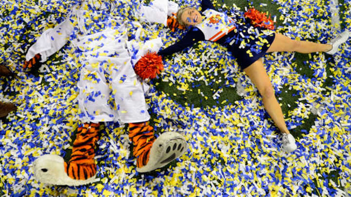 Between the Hashes Week 15: Urban Meyer's sadness pizza; Beware the Ice Fog