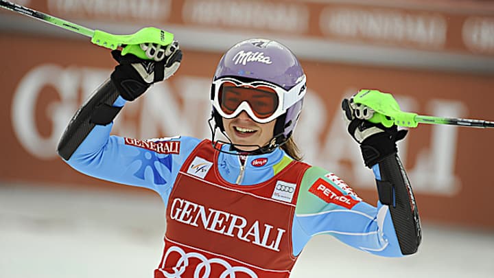 Tina Maze wins super-combi, clinches first World Cup overall title Tina Maze wins super-combi, clinches first World Cup overall title