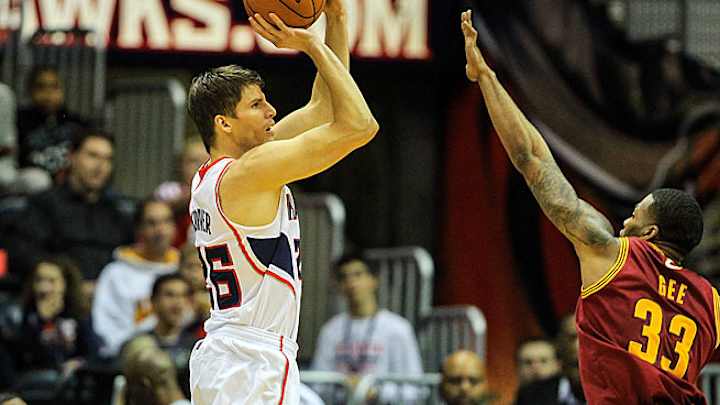 Kyle Korver sets NBA mark, 90 straight games with a 3 Kyle Korver sets NBA mark, 90 straight games with a 3