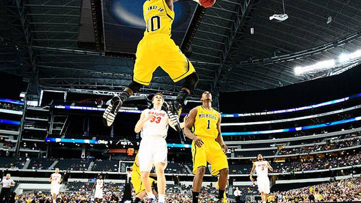 Michigan Jumps All Over Florida, Cruises To Final Four Berth Michigan Jumps All Over Florida, Cruises To Final Four Berth